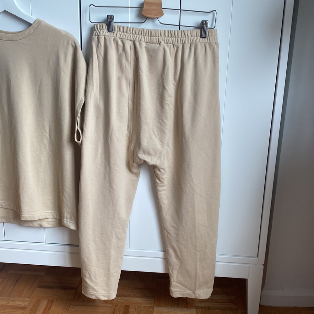 Matching jogging set - Picture 4 of 6